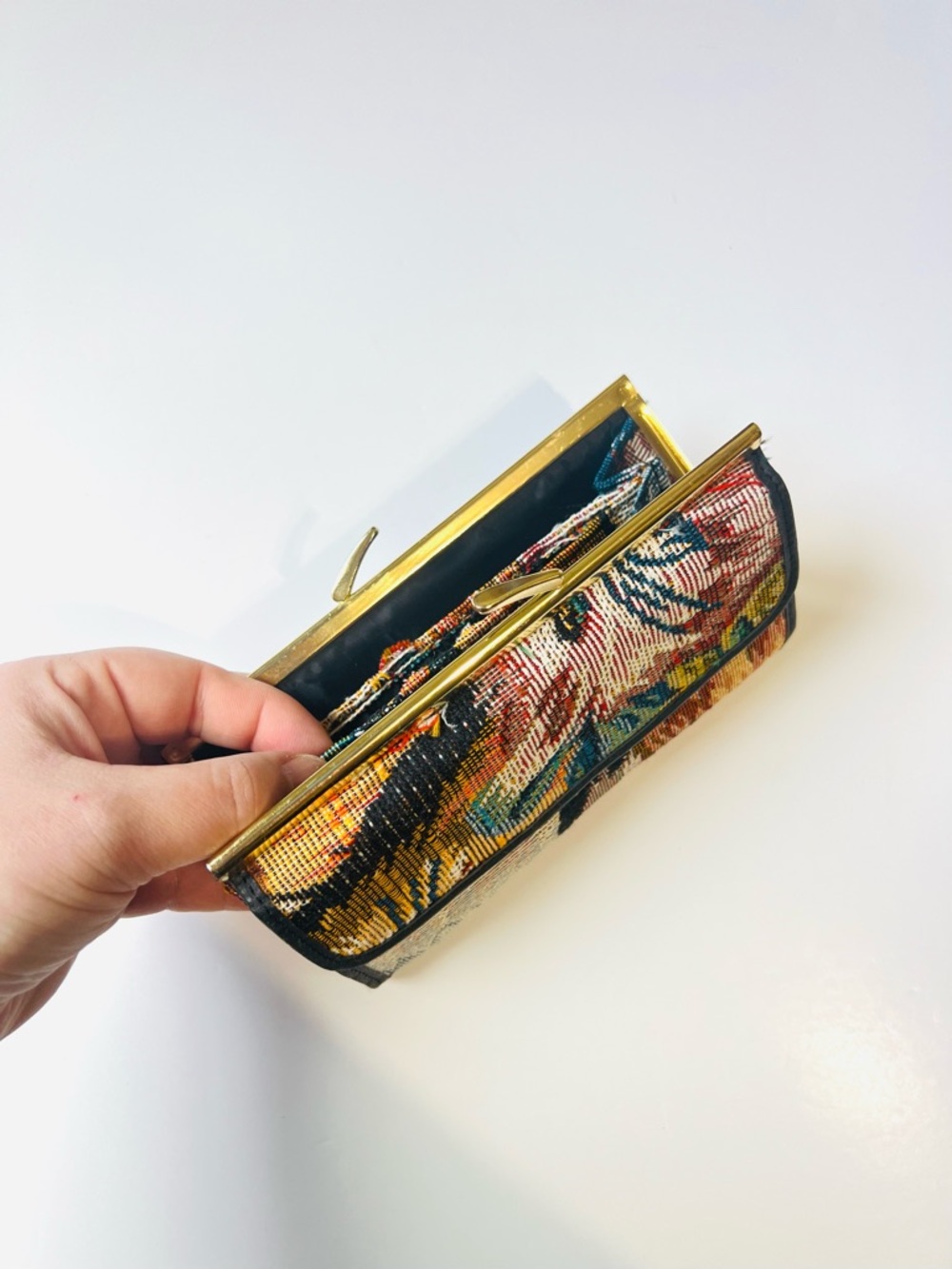 Vintage Floral Cat Tapestry Wallet 90’s Boho Chic Gold Tone Kiss Lock Clutch - Picture 11 of 13